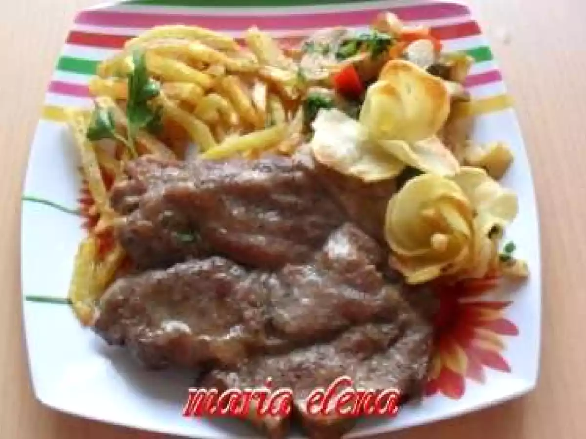 Ceafa de porc cu garnitura de ciuperci si cartofi - poza 4