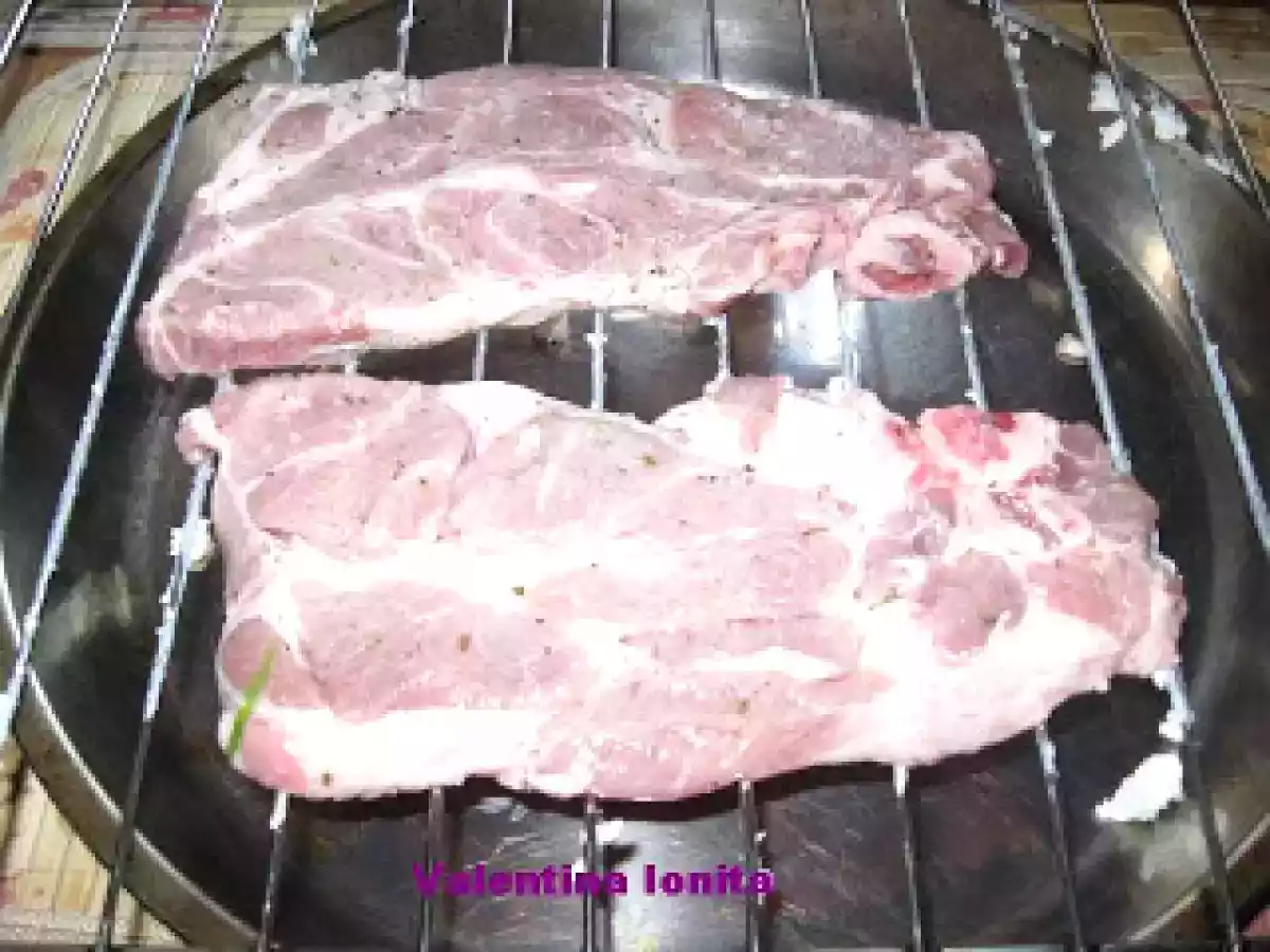 CEAFA DE PORC MARINATA LA GRILL (GRATAR) - poza 6