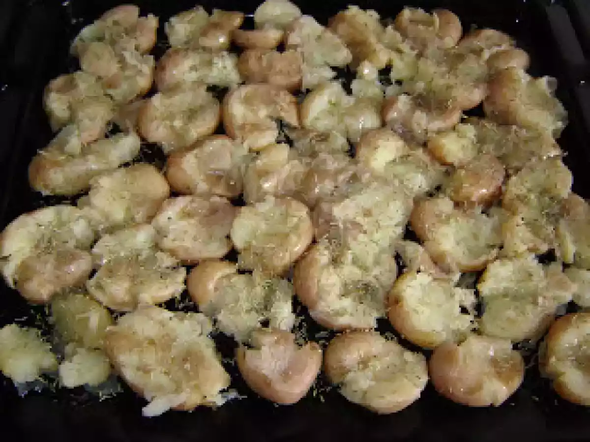 Ceafa la cuptor cu cartofi noi - poza 4