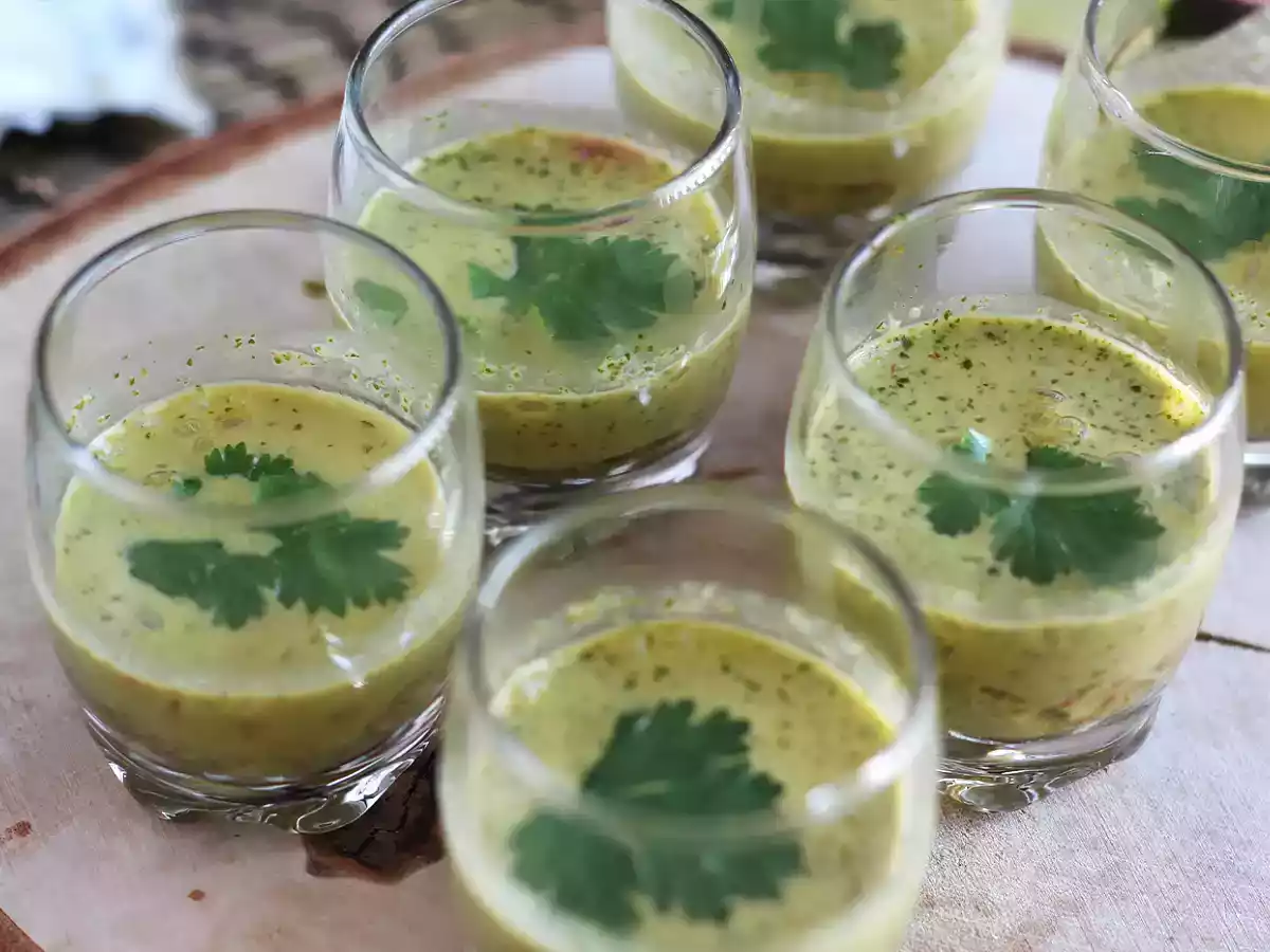 Ceviche de stridii: lapte de tigru si fructul pasiunii - poza 2