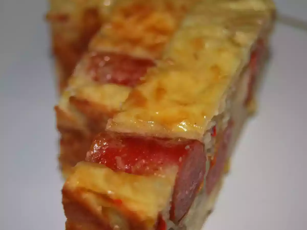 Chec aperitiv cu cascaval si carnaciori - poza 3