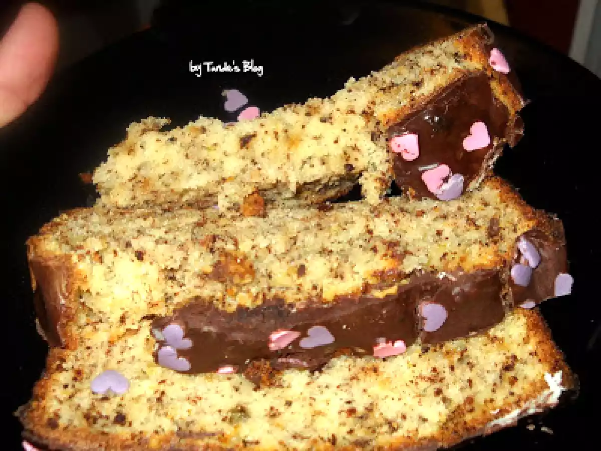 Chec cu mascarpone si bucati de ciocolata amara - poza 4