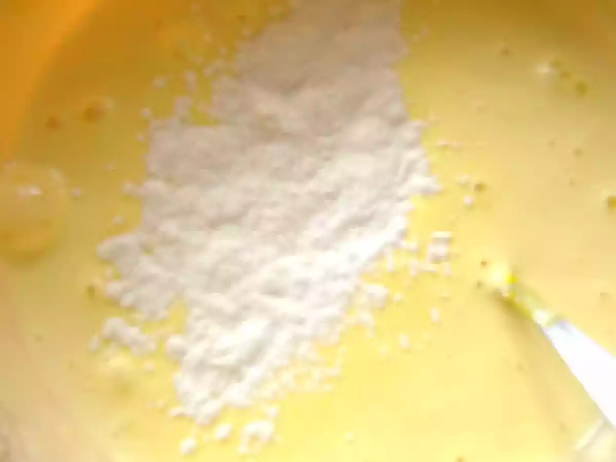 Chec cu nuca si stafide - poza 7