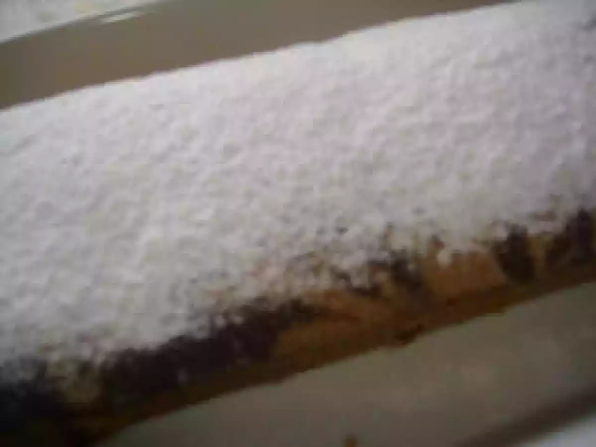 Chec cu nuca si stafide - poza 12