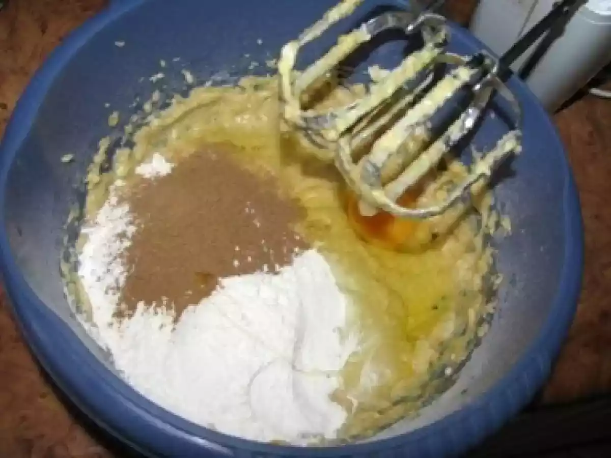 Chec cu Nutella si alune de padure - poza 4