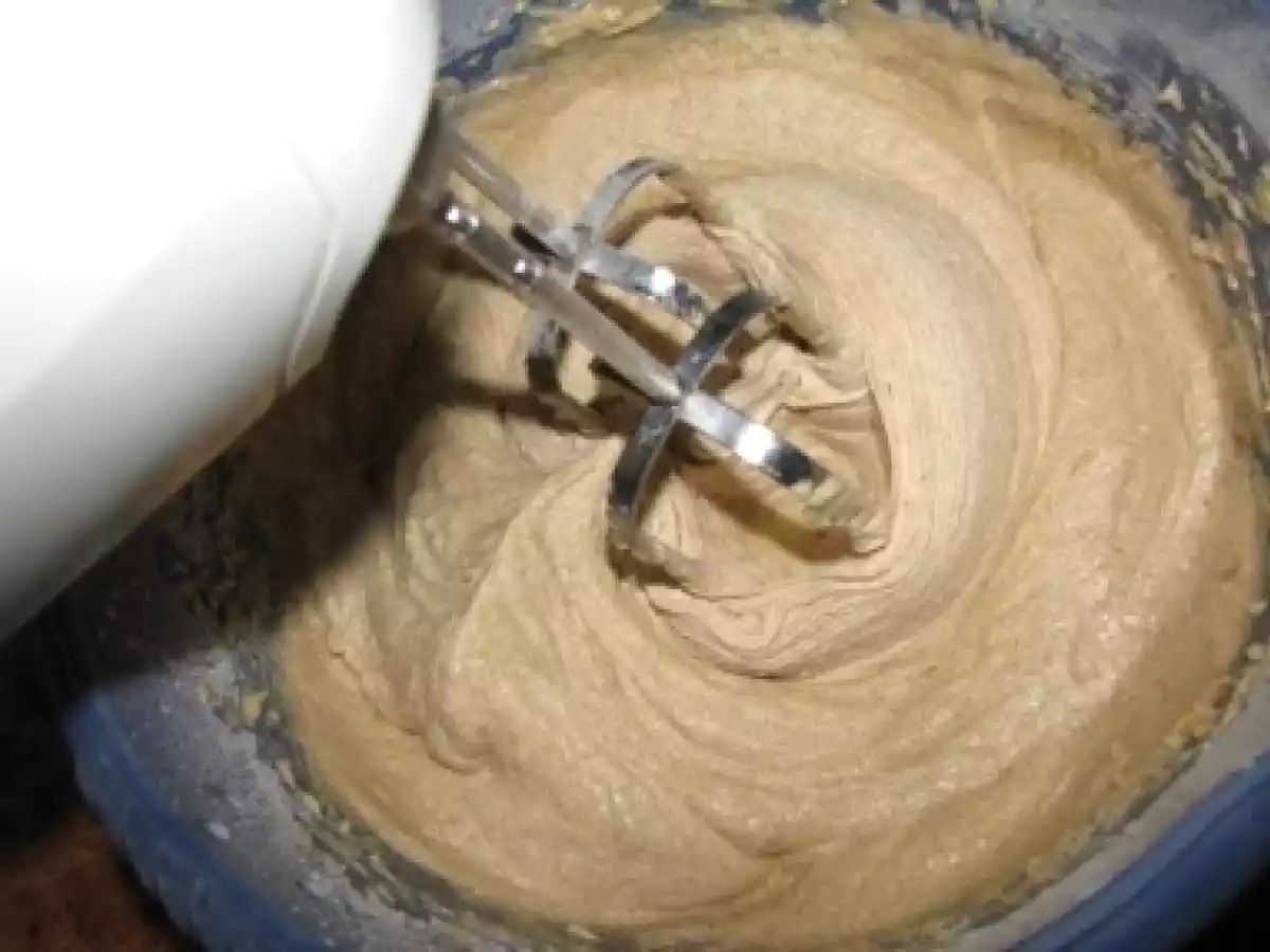 Chec cu Nutella si alune de padure - poza 5