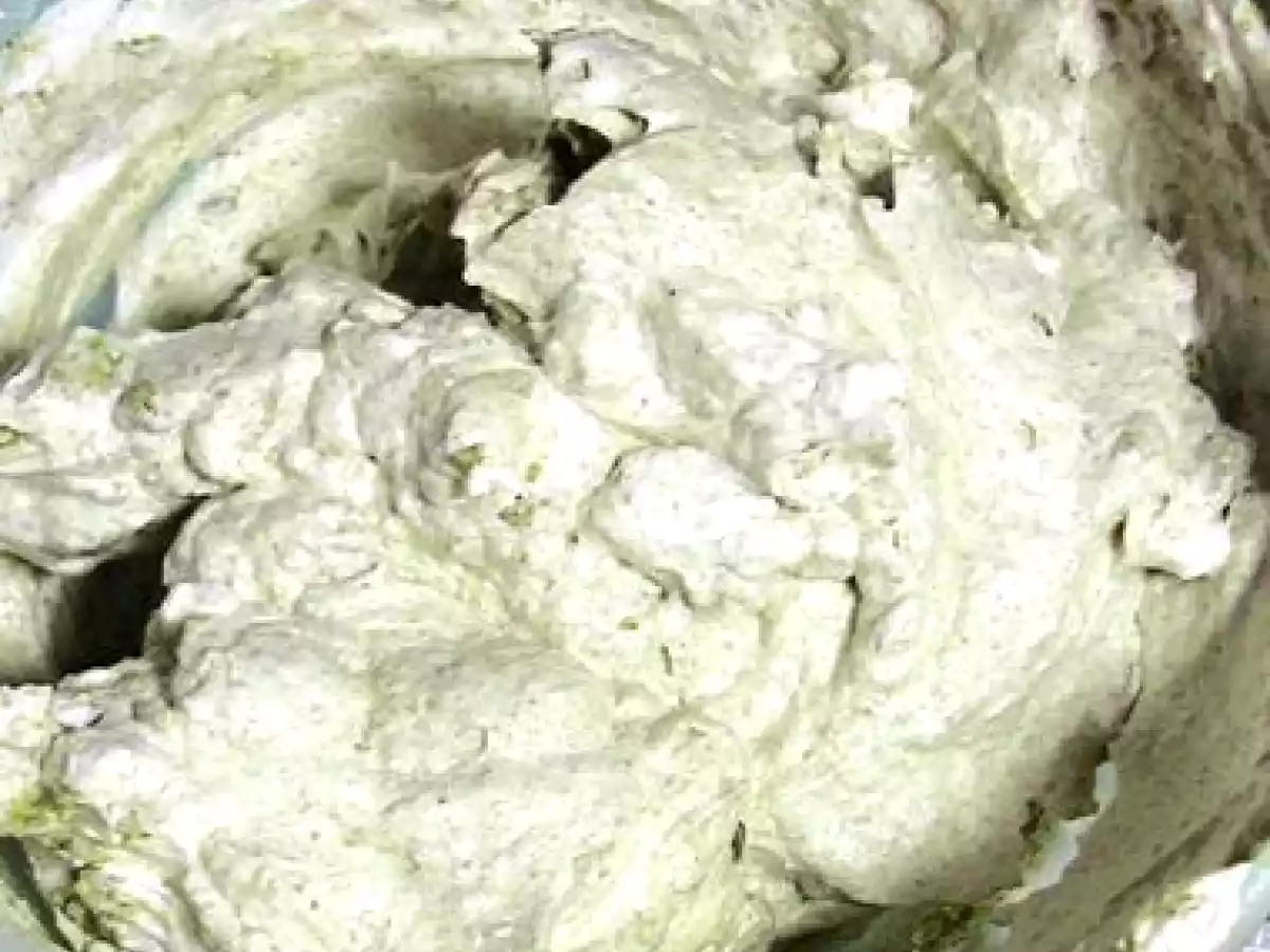 Chec din albusuri cu matcha - poza 3