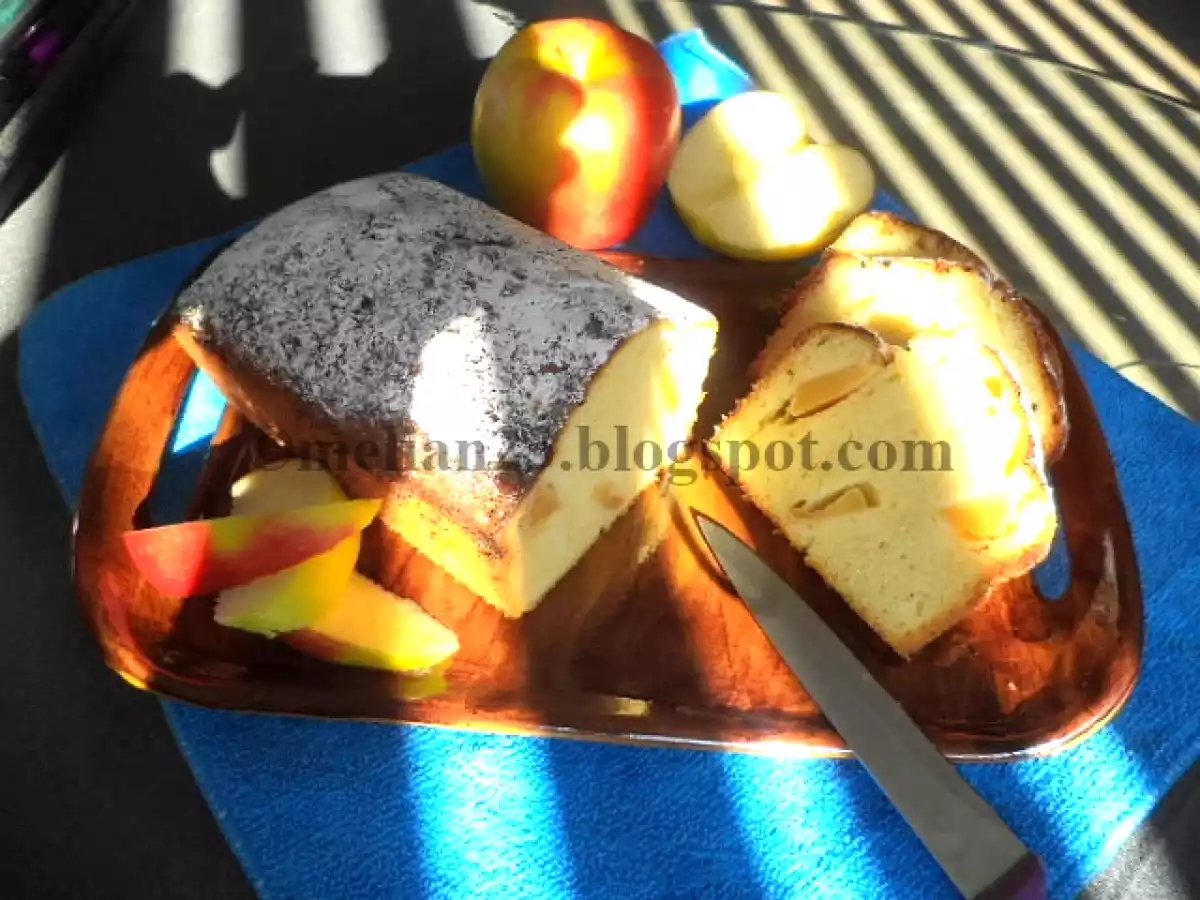 Chec pufos cu mere - poza 2