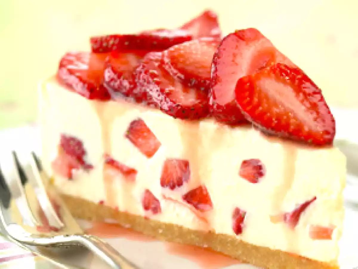 Cheesecake cu branza de vaci si capsuni