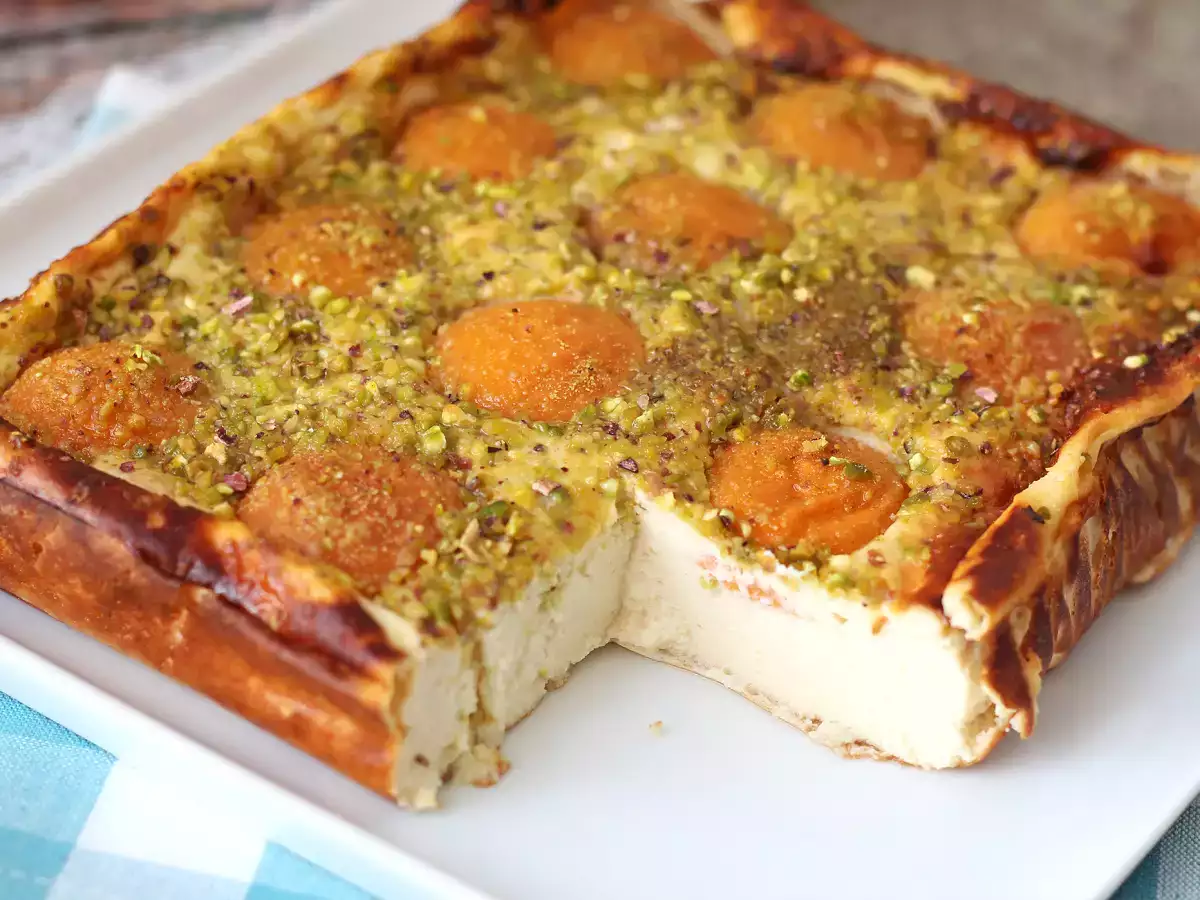 Cheesecake cu caise, cu textură cremoasă - poza 6