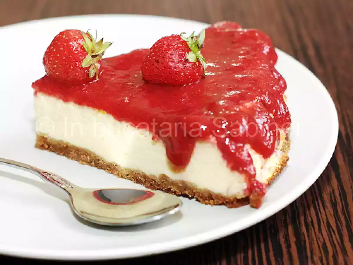 CHEESECAKE CU CAPSUNE