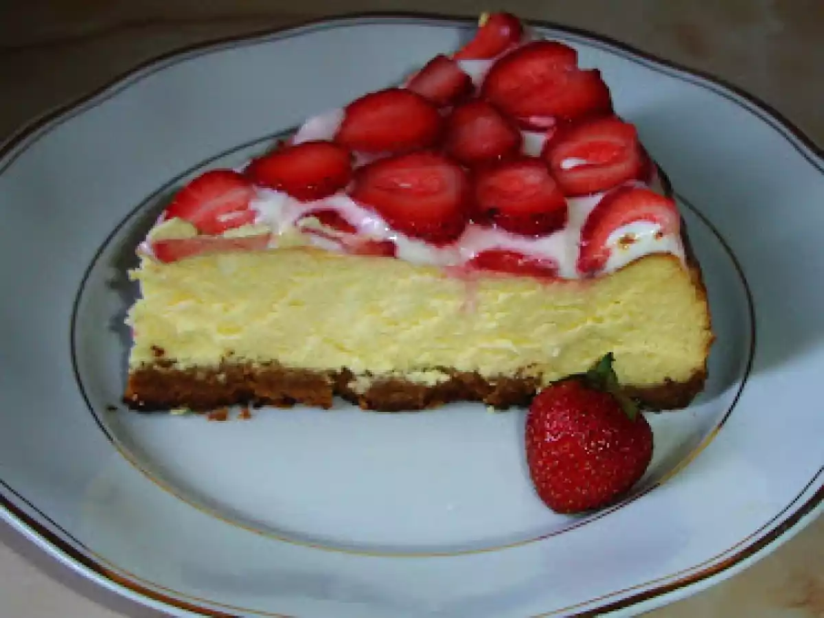 Cheesecake cu capsuni