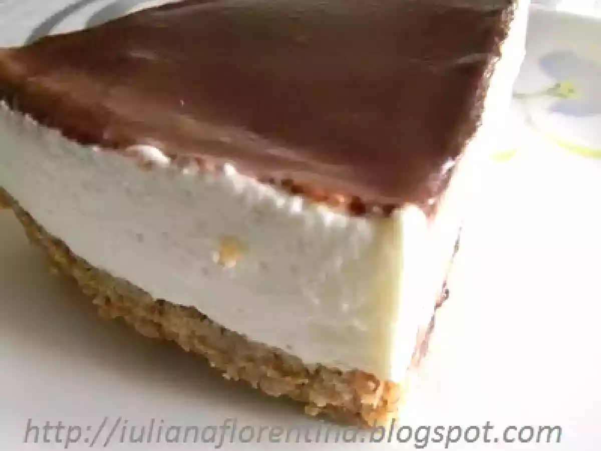 CHEESECAKE CU CIOCOLATA