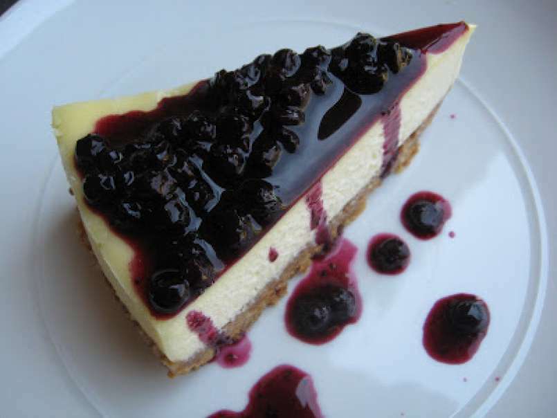 Cheesecake cu sos de afine/ Blueberry Cheesecake - poza 2