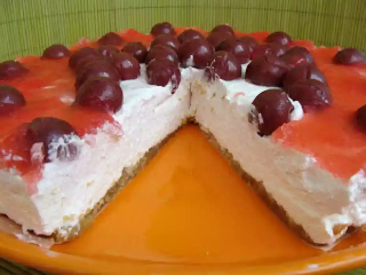 Cheesecake cu visine - poza 9