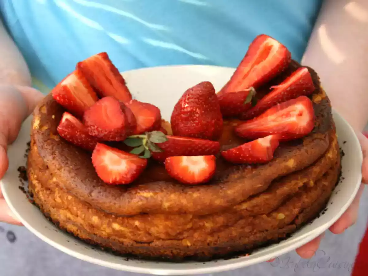 Cheesecake de ricotta si capsuni - poza 9