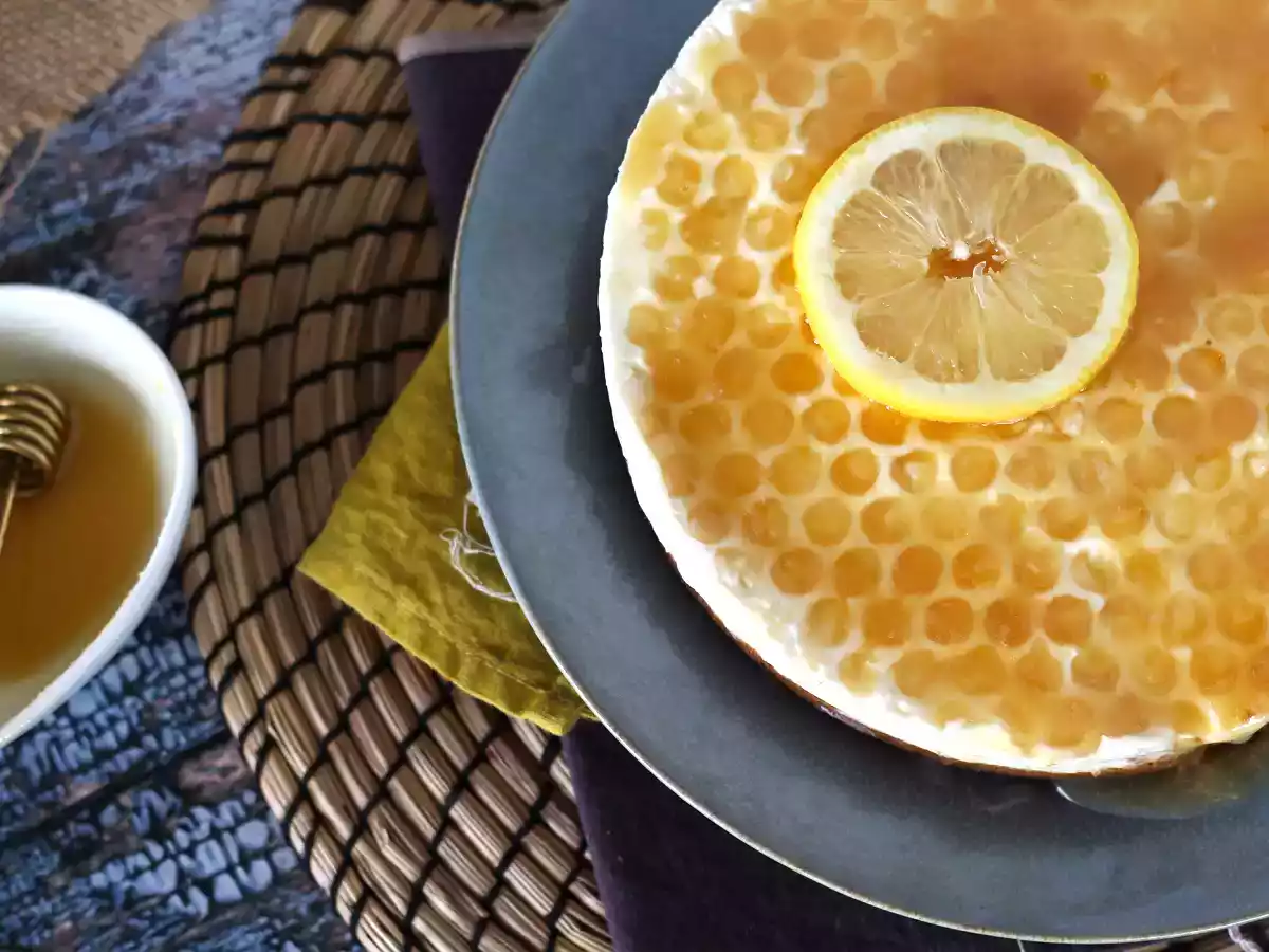 Cheesecake fără coacere cu lămâie și miere