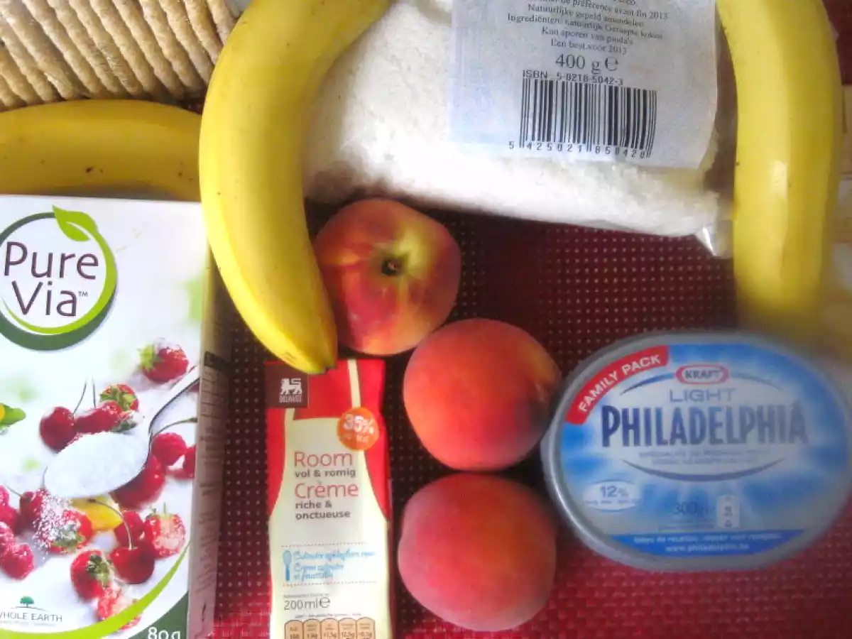 Cheesecake light cu banane, piersici si zmeura - poza 2