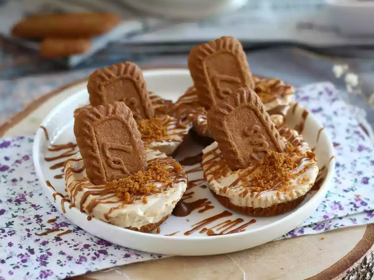 Cheesecakes cu speculoos - fără coacere