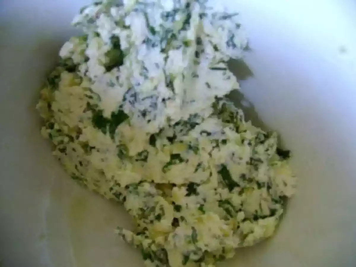 CHIFLE AROMATE CU USTUROI - poza 5