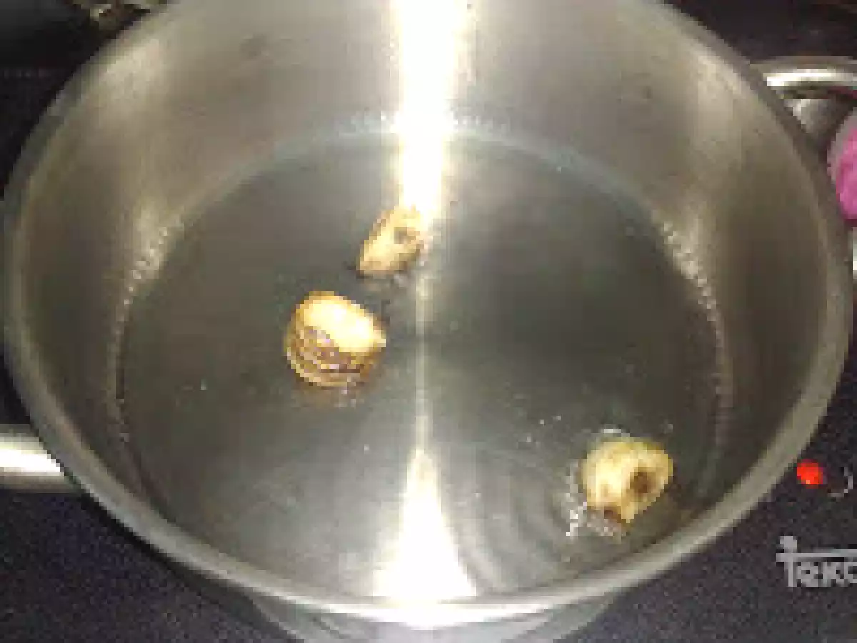 Chiftele de carne imbracate in cartofi - poza 7