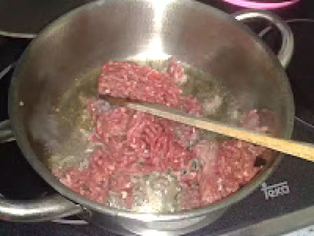 Chiftele de carne imbracate in cartofi - poza 8