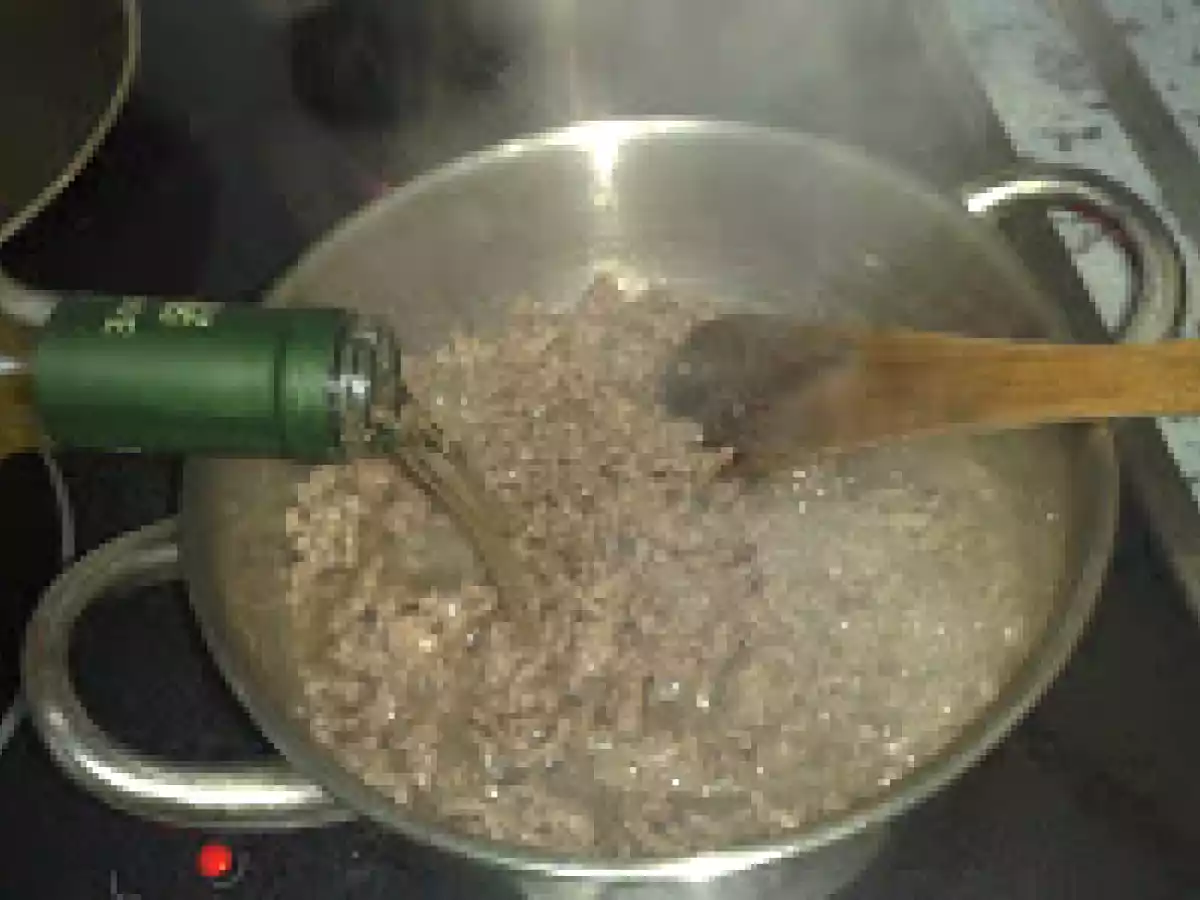 Chiftele de carne imbracate in cartofi - poza 9