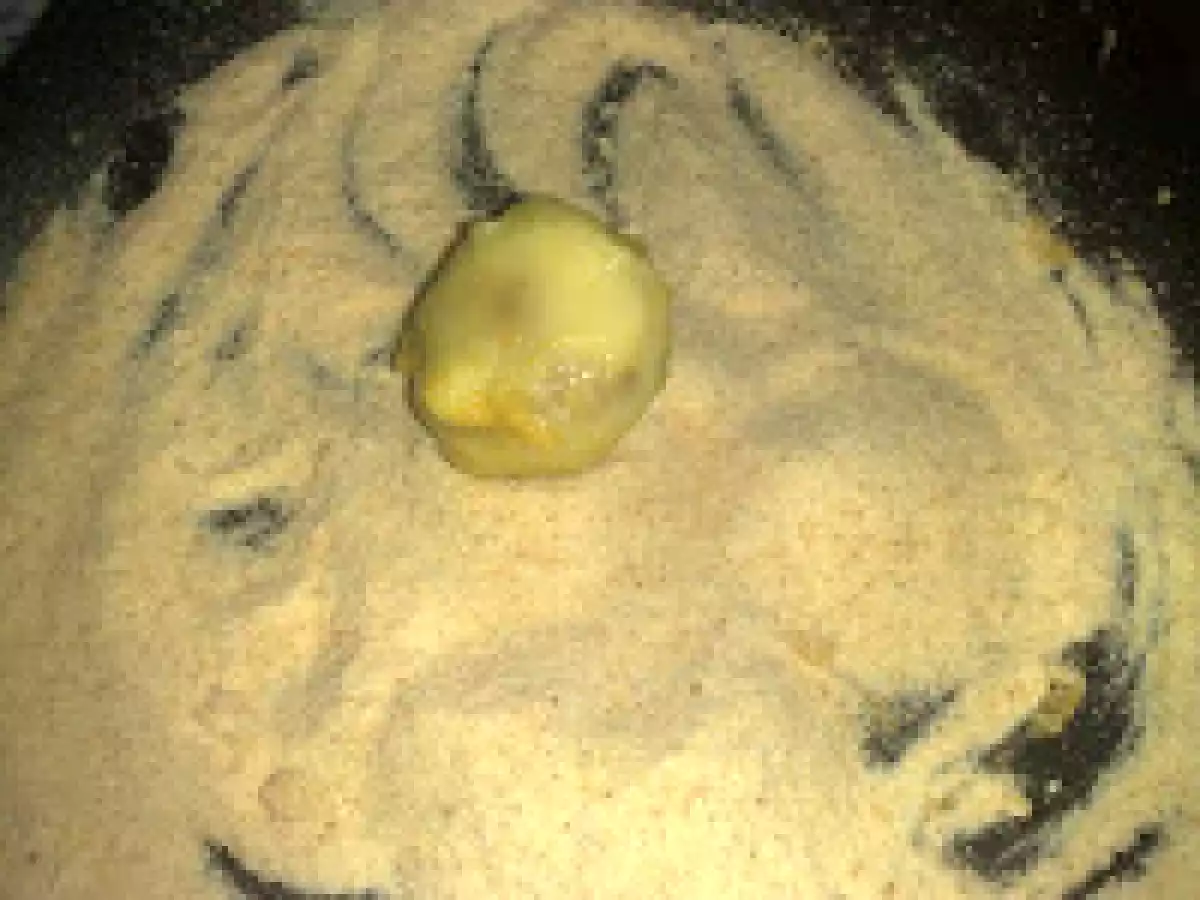 Chiftele de carne imbracate in cartofi - poza 17