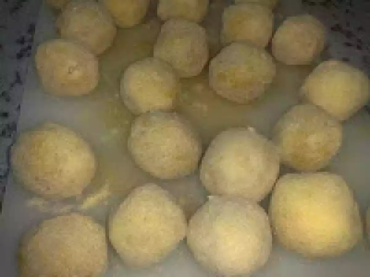 Chiftele de carne imbracate in cartofi - poza 18