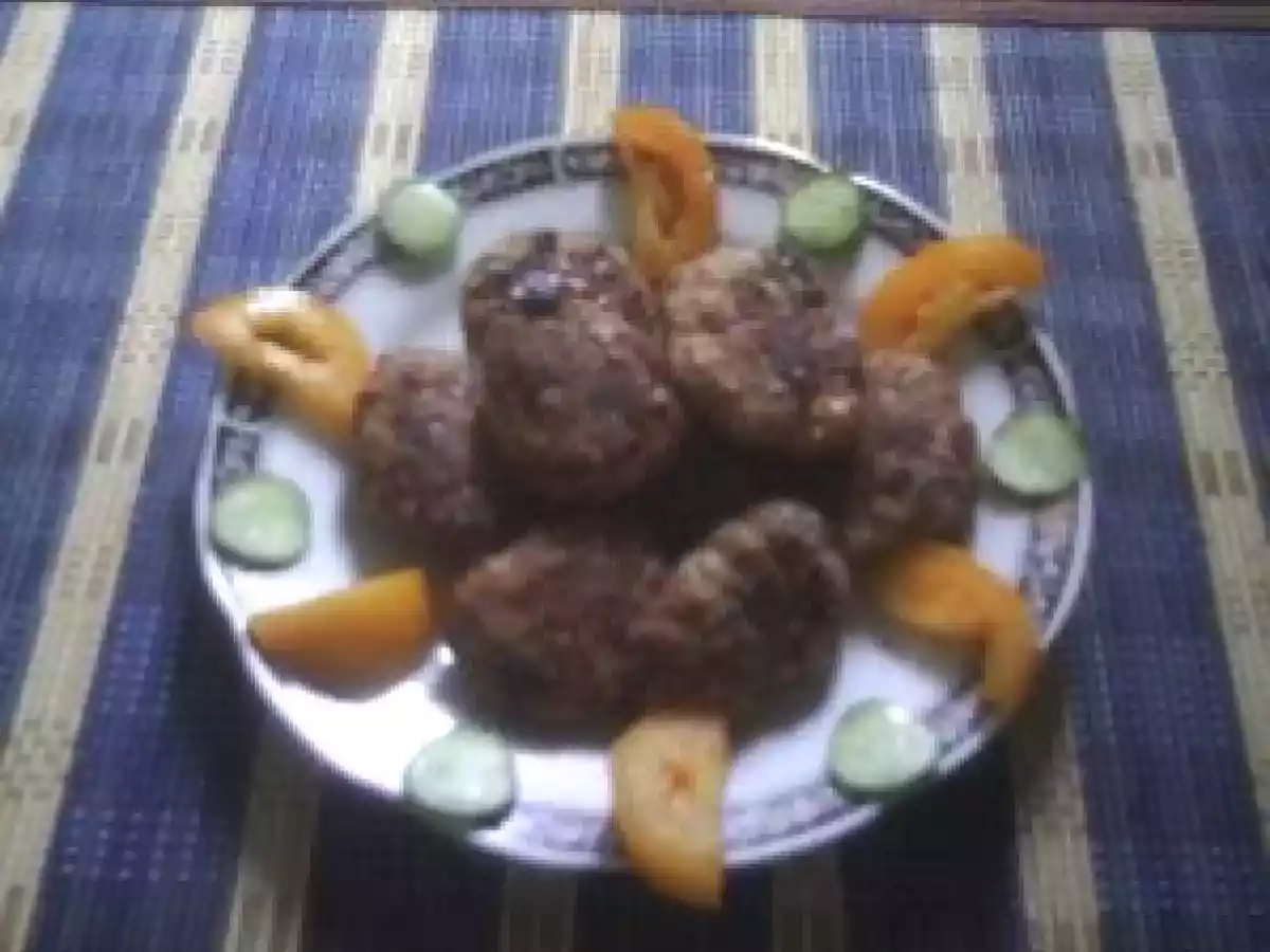 Chiftele din carne prajite sau coapte la cuptor