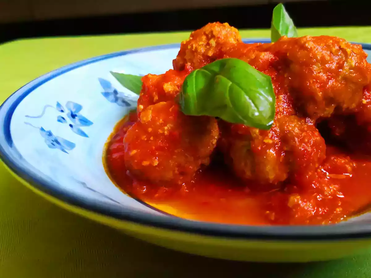 Chiftele moi și gustoase - poza 2