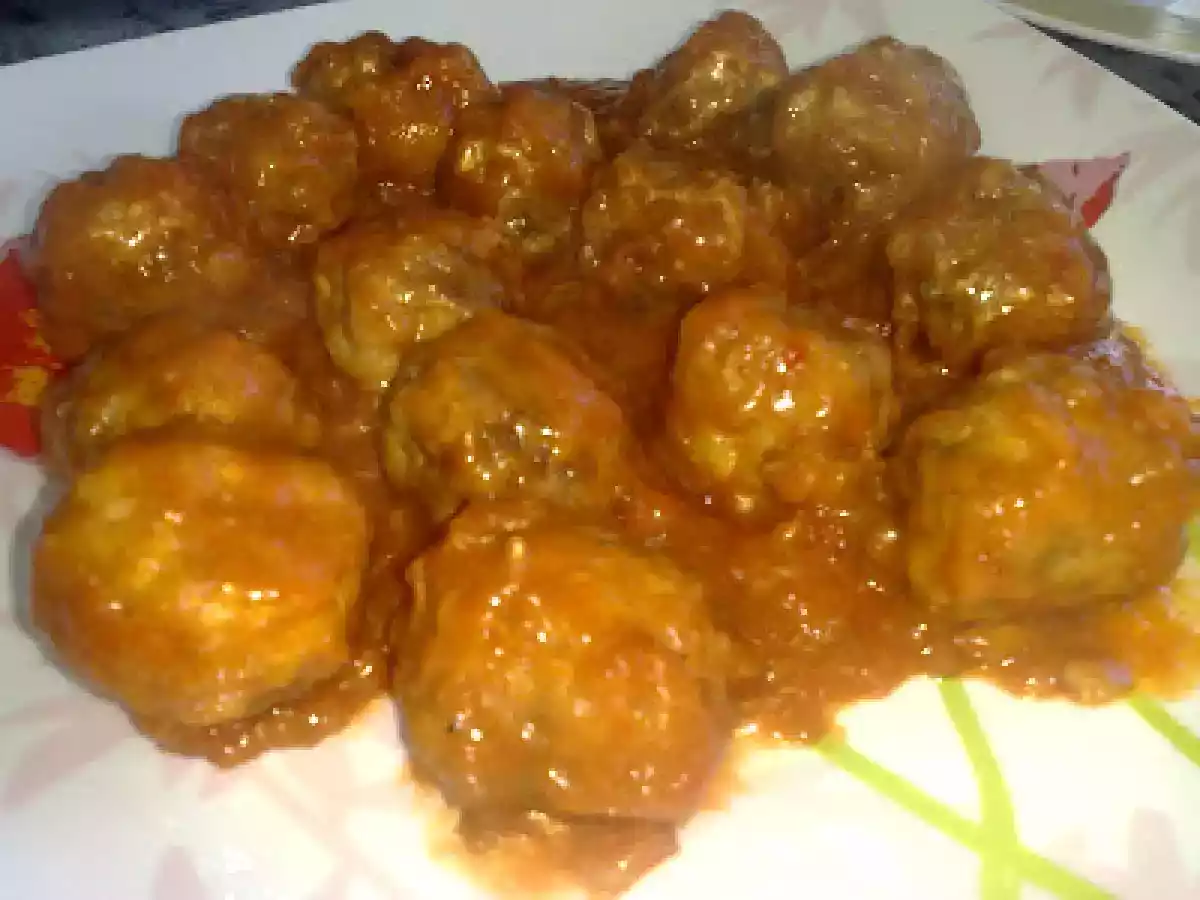 Chiftele pane in sos barbeque - poza 3