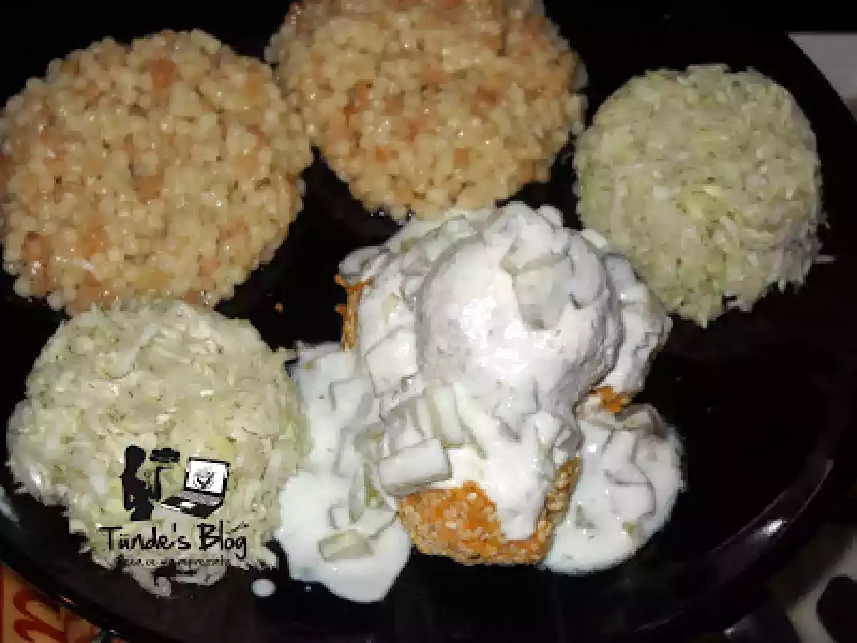 Chiftelute de naut cu cus cus, sos de iaurt cu castraveti murati si salata de varza - poza 2