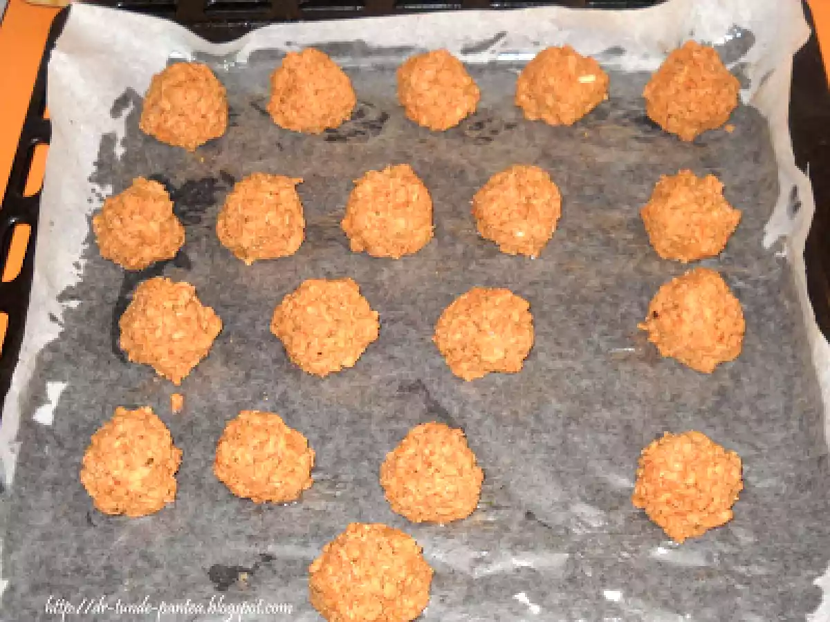 Chiftelute de soia cu garnitura de cartofi pire cu brocoli - poza 4