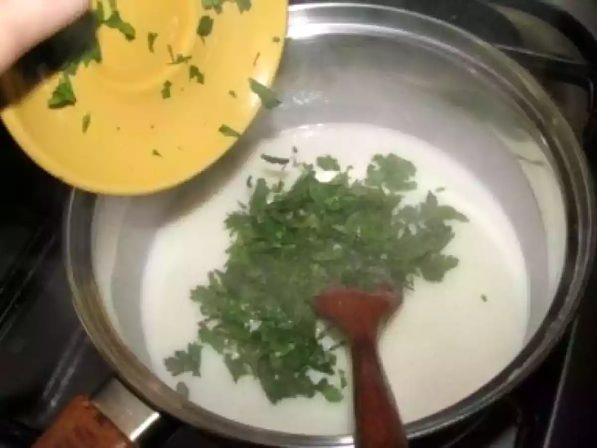 Chiftelute de somn cu sos de patrunjel - poza 10