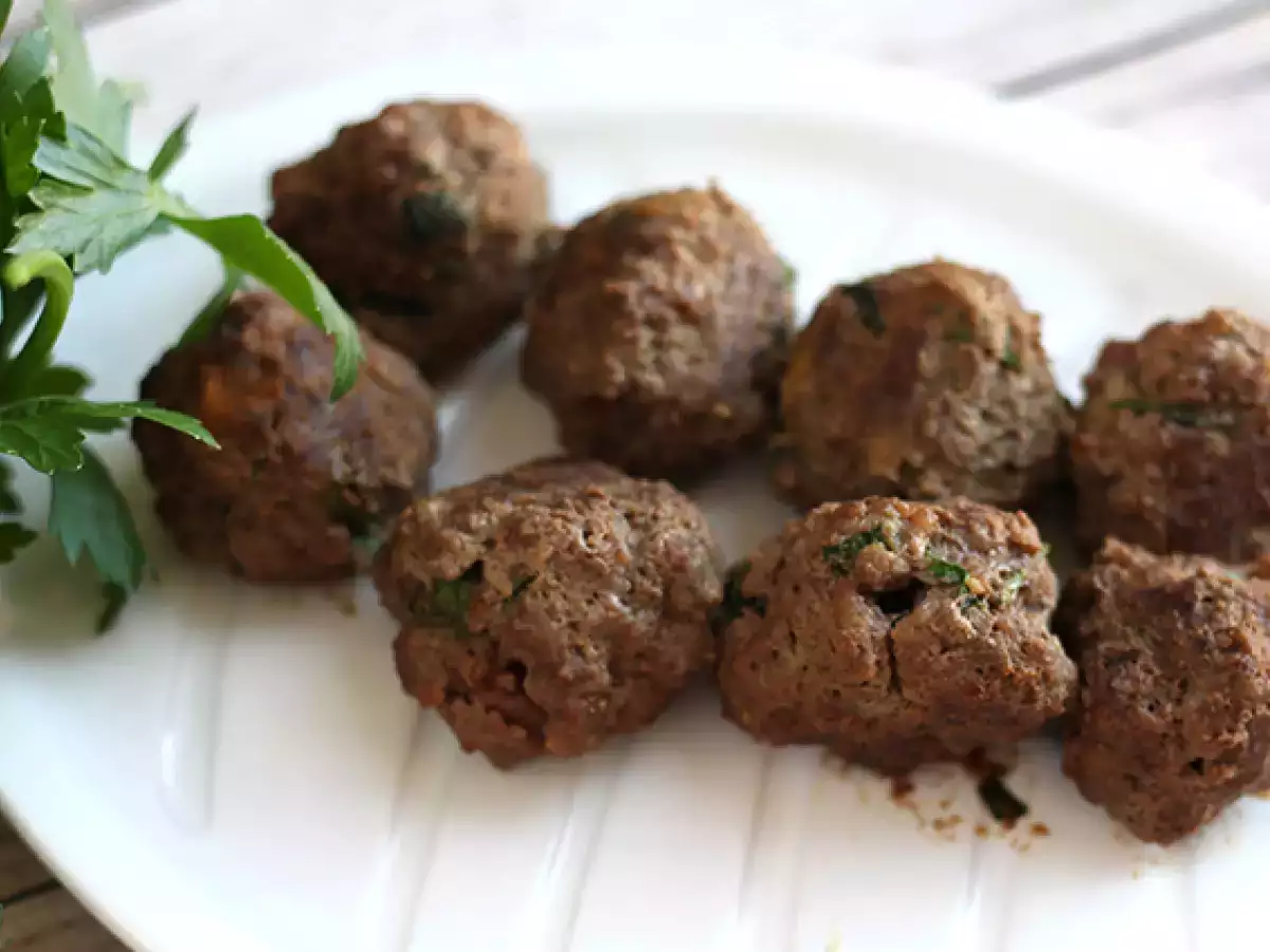 Chiftelute de vita cu parmezan - poza 3