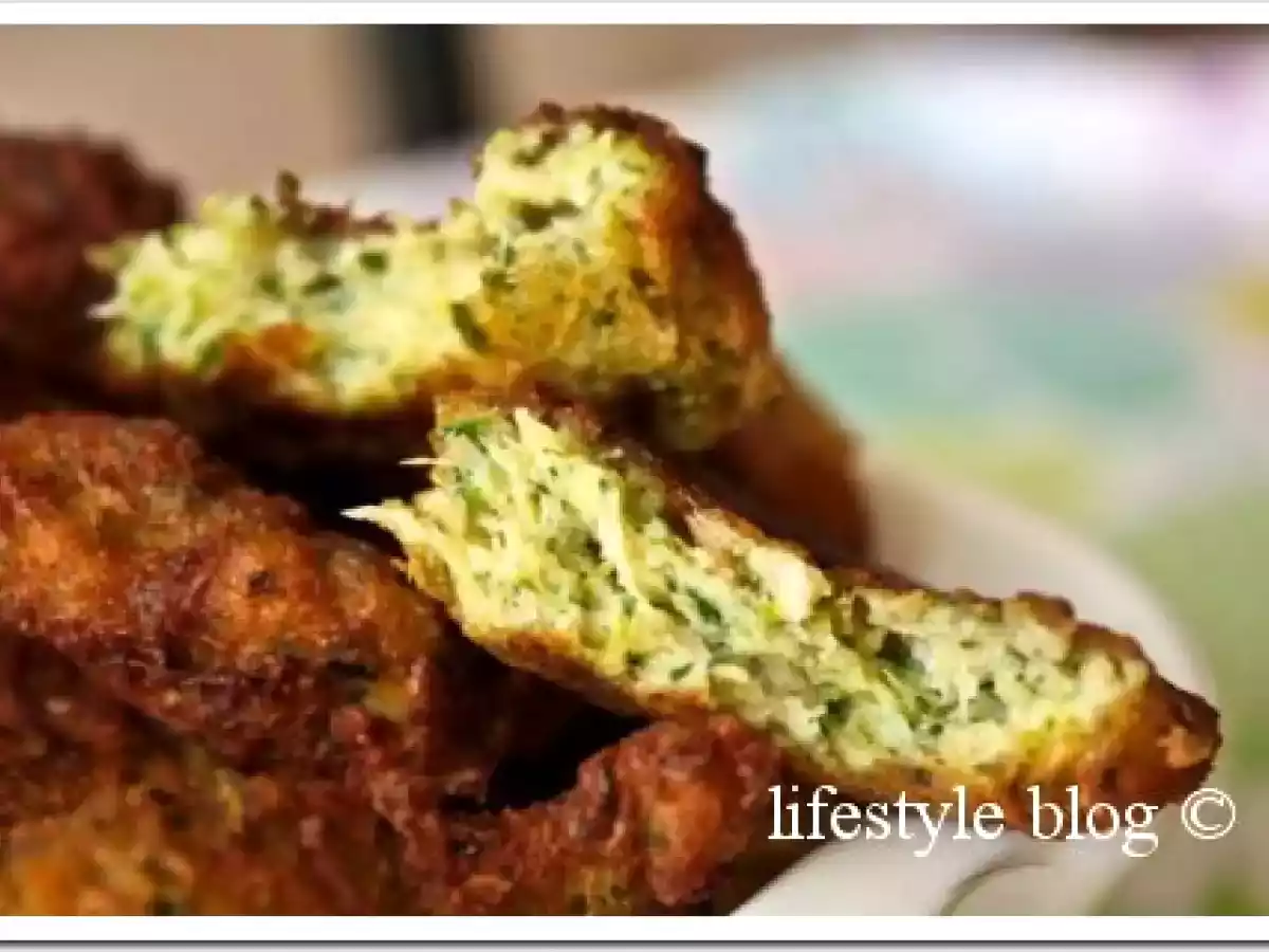 Chiftelute de zucchini / Zucchini cakes - poza 8