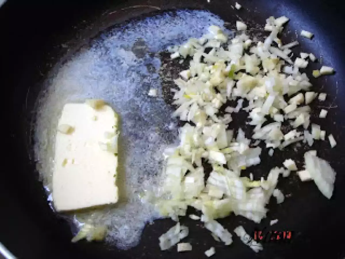 CHIFTELUTE DIN PIEPT DE PUI - poza 2