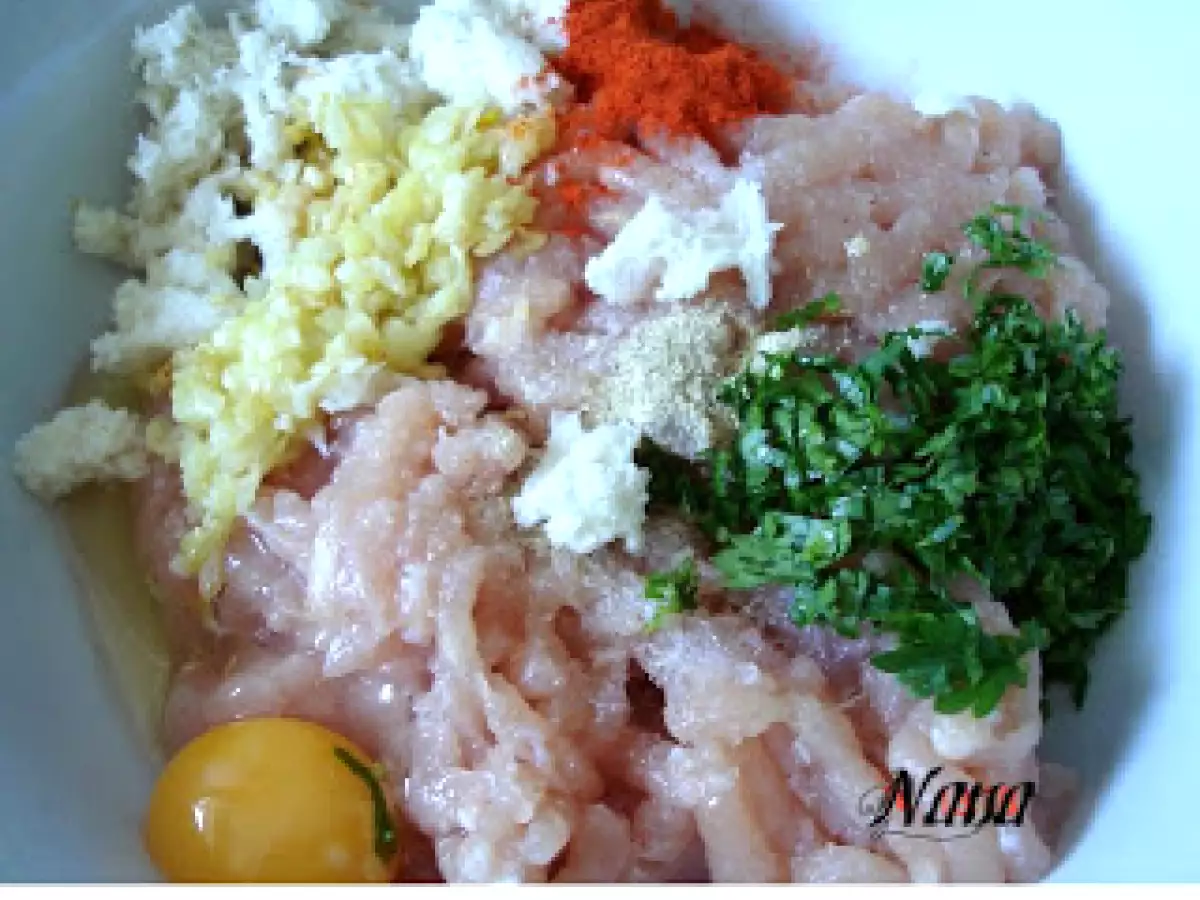 CHIFTELUTE DIN PIEPT DE PUI - poza 3