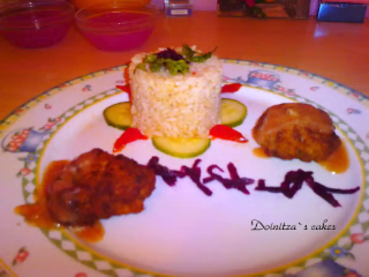 Chiftelute marinate cu orez