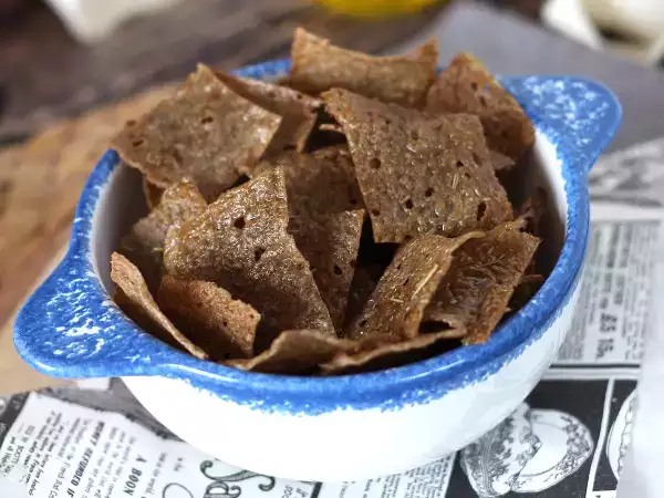 Rețetă Chips-uri de clătite din hrișcă: perfecte pentru un aperitiv!