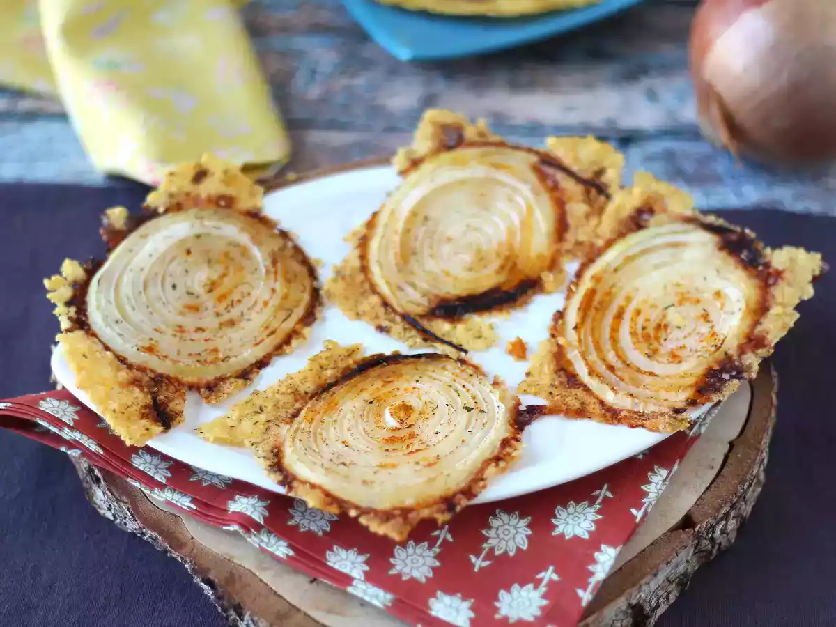 Chipsuri de casă super crocante cu ceapă și parmezan - poza 2