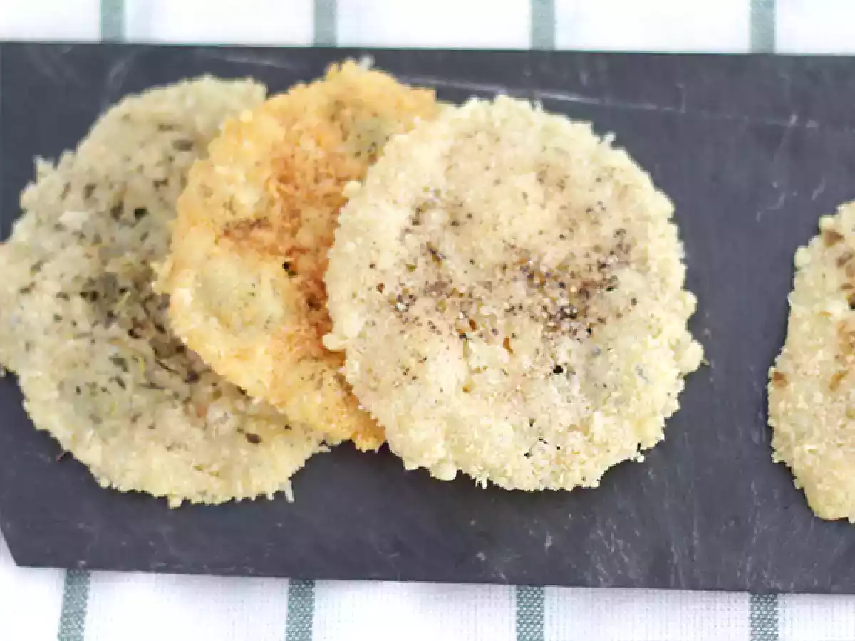 Chipsuri de parmezan cu plante aromatice si condimente - poza 3