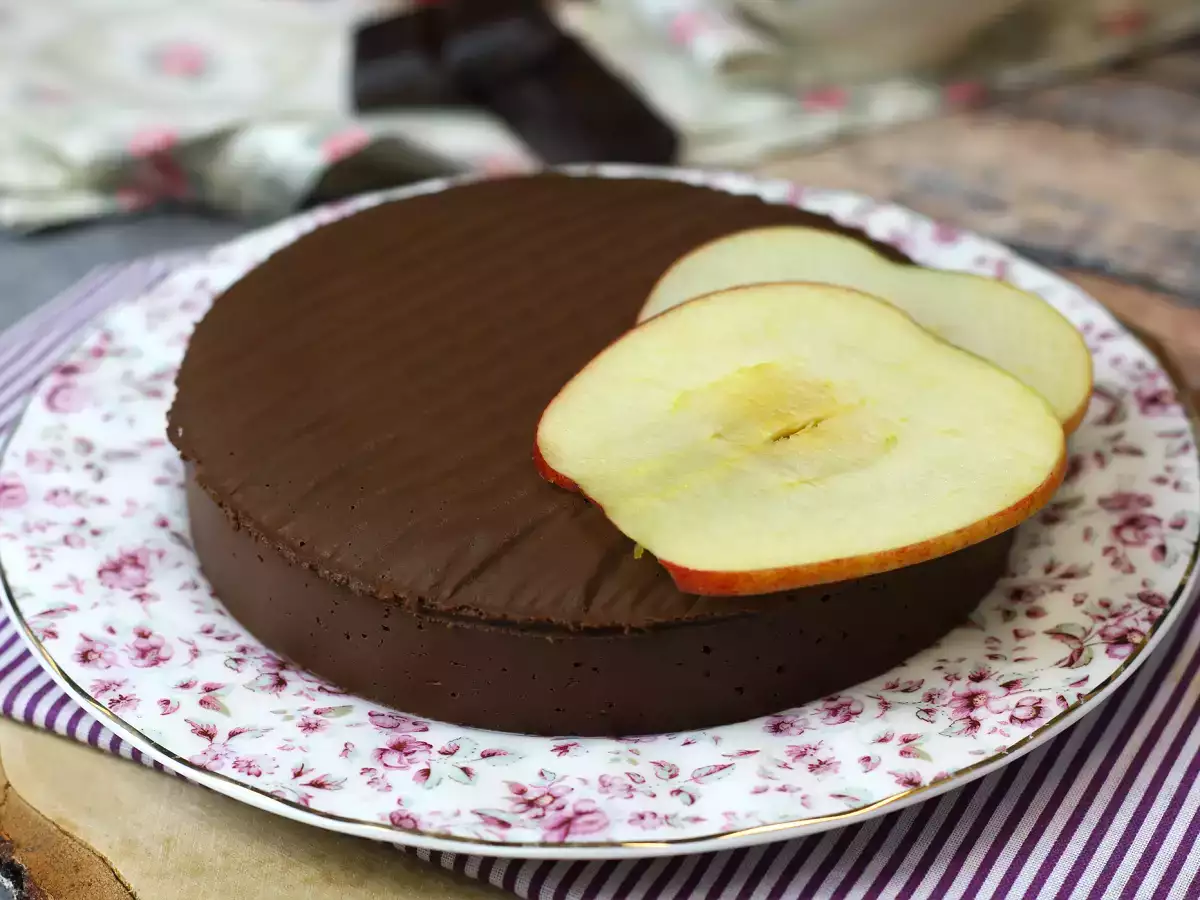 Chocolate apple fudge, un desert super-ușor de făcut cu doar 2 ingrediente! - poza 4