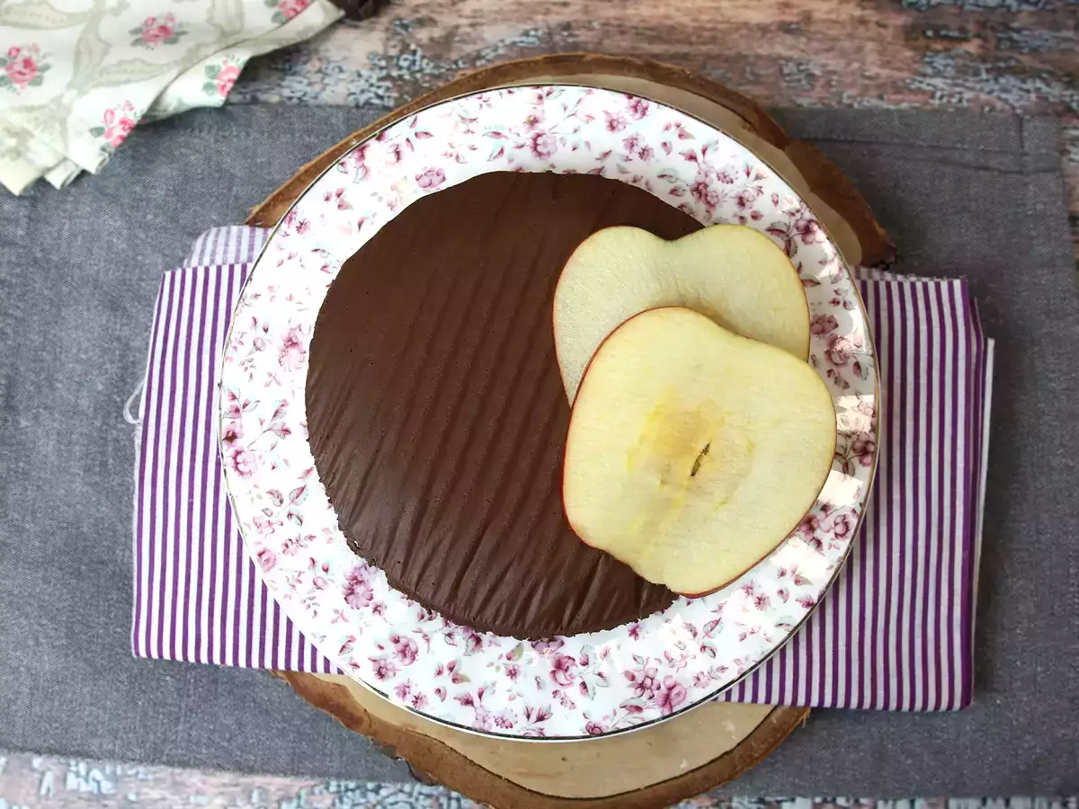 Chocolate apple fudge, un desert super-ușor de făcut cu doar 2 ingrediente! - poza 5
