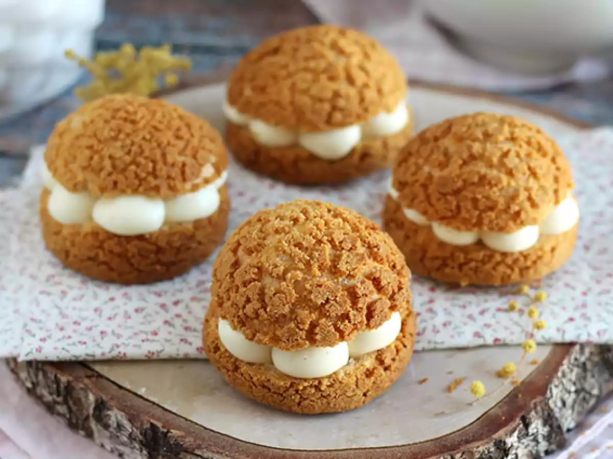 Choux cu cremă de vanilie - poza 5