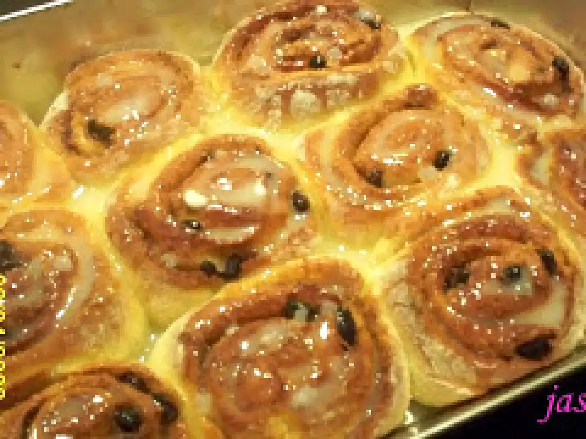 Cinnamon Rolls, sau cum le zicem noi - Cuiburi cu scortisoara - poza 4