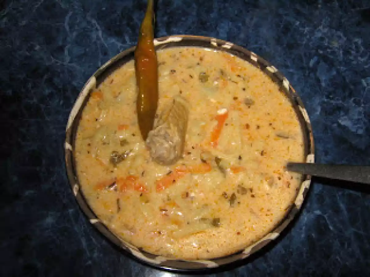 Cioarba din aripioare de pui dreasa cu smantana