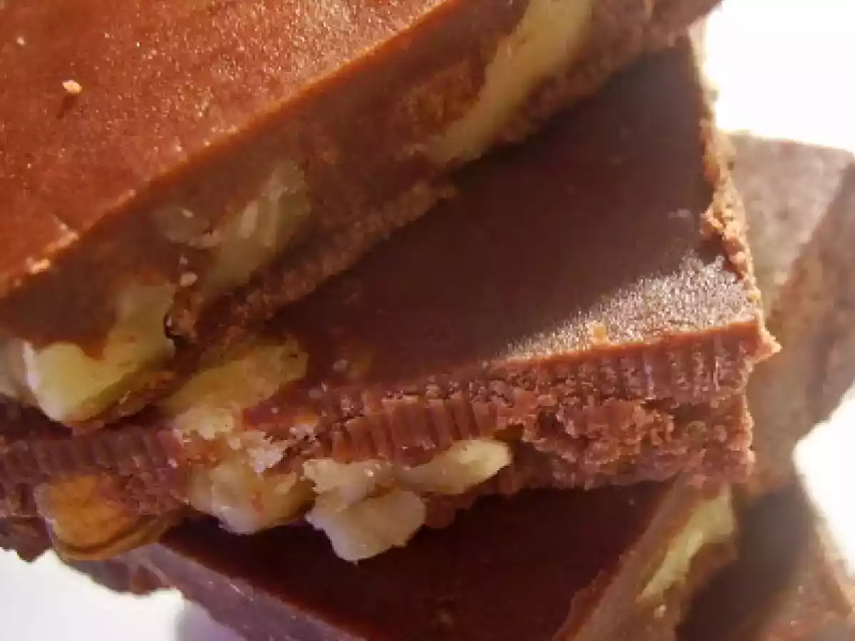 Ciocolata de casa cu nuci