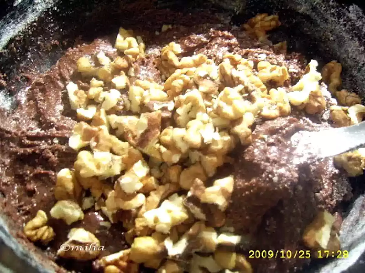 Ciocolata de casa cu nuci - poza 2